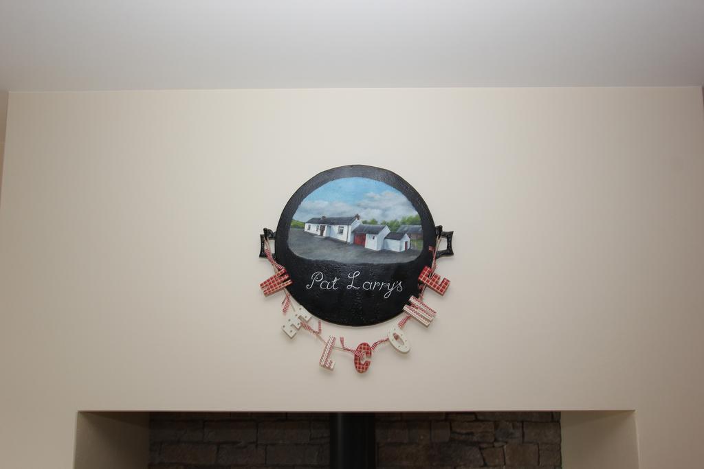Pat Larry'S Cottage Greencastle  Exterior foto